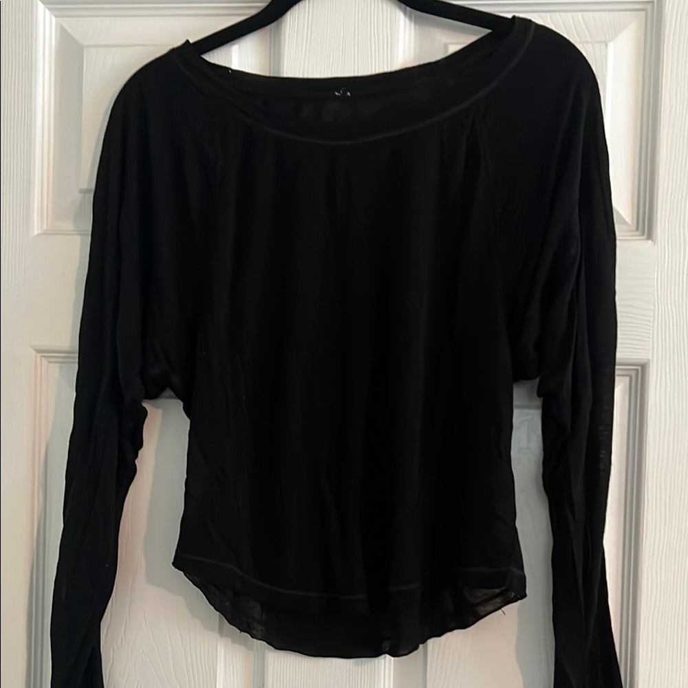 Black lululemon long sleeved top